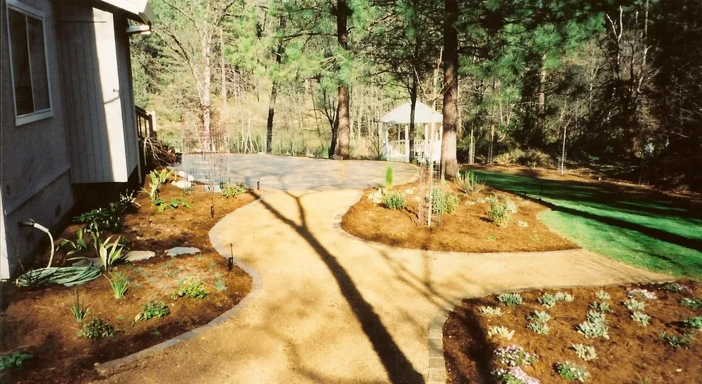 Affordable garden landscaping for residential properties across Cheshire, OR - WaterSourcers