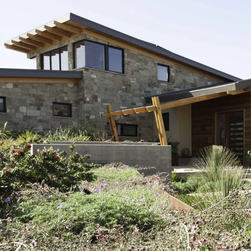 Professional yard maintenance in Oakland, CA by WaterSprout