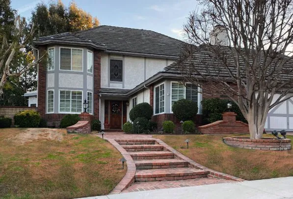 Top-rated lawn care service near you in Los Angeles, CA by WaterWise Services