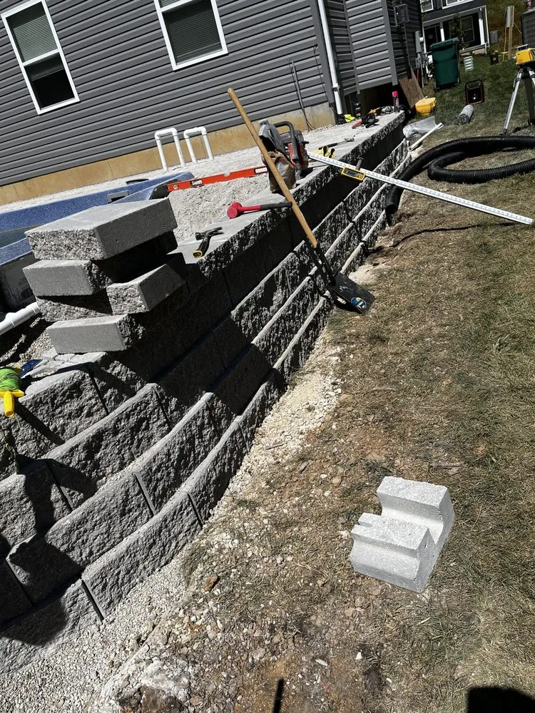 Top-rated lawn care service with custom design in Sullivan, MO by Watson & Co