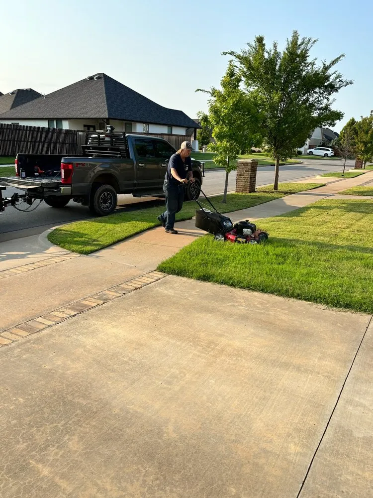 Local residential landscaping experts serving Tuttle, OK - Watson All Around