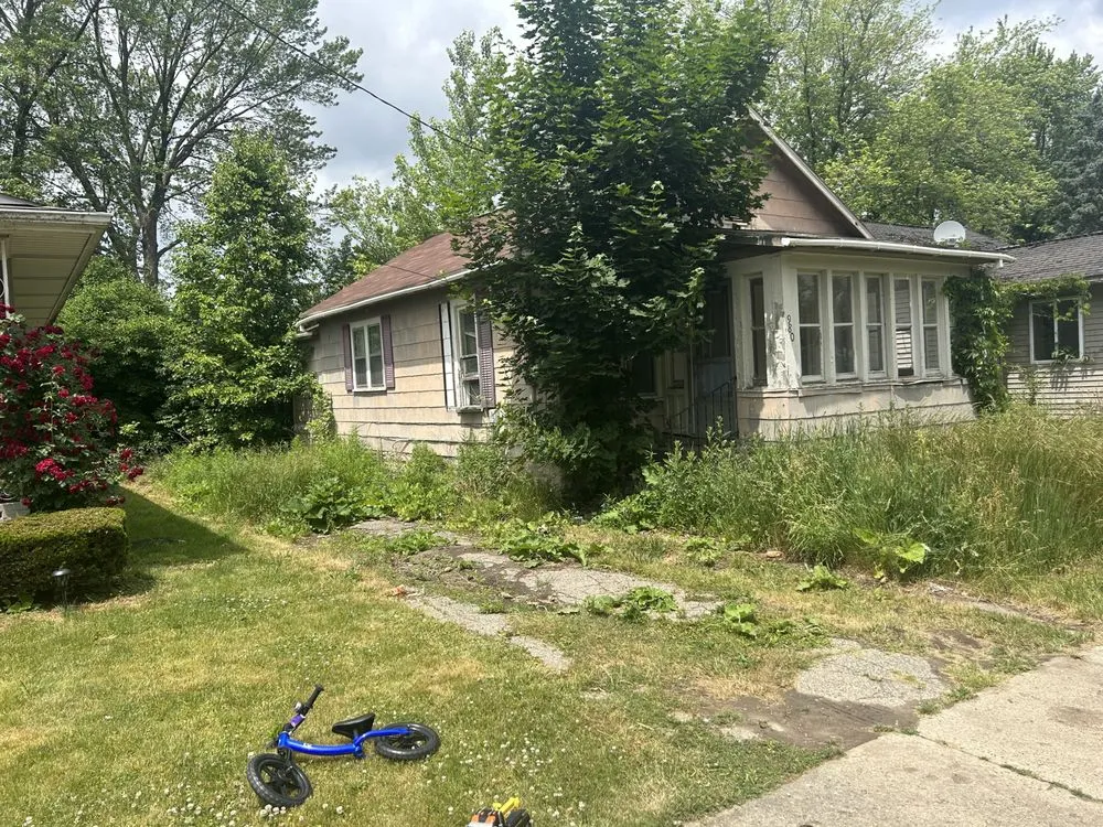 Local landscape design experts serving Flint, MI - Watson Lawn Service