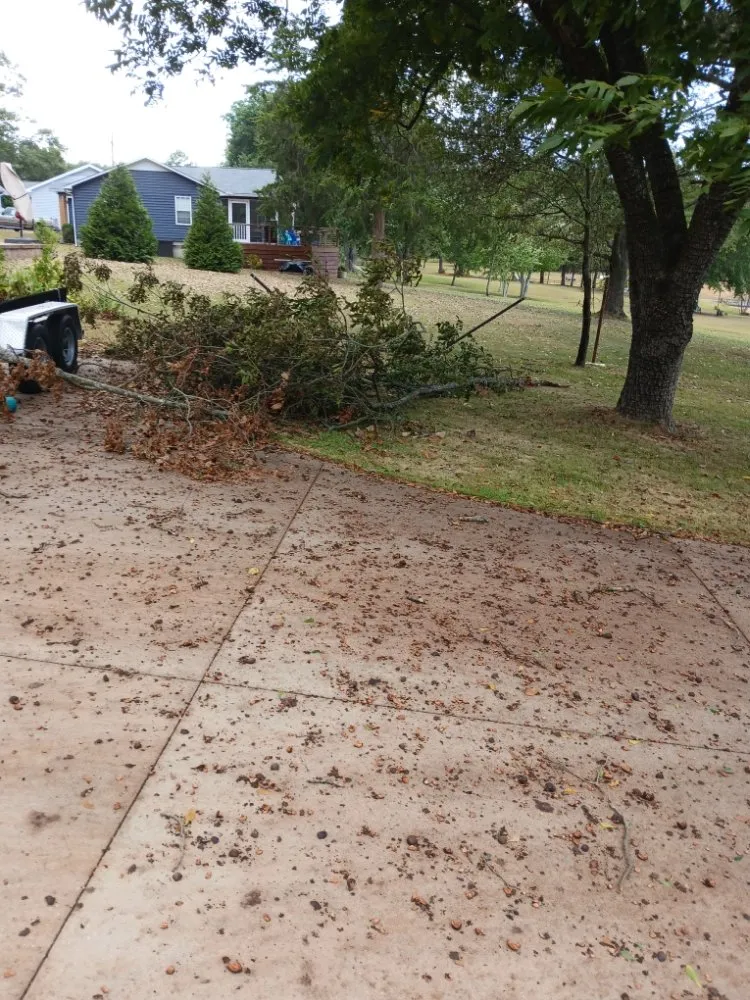 Trusted lawn mowing service experts serving Fair Play, SC - Watsons Lawncare And More