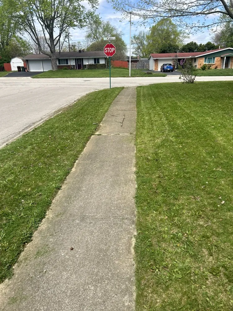 Top-rated garden landscaping in Dayton, OH by Watts Lawncare