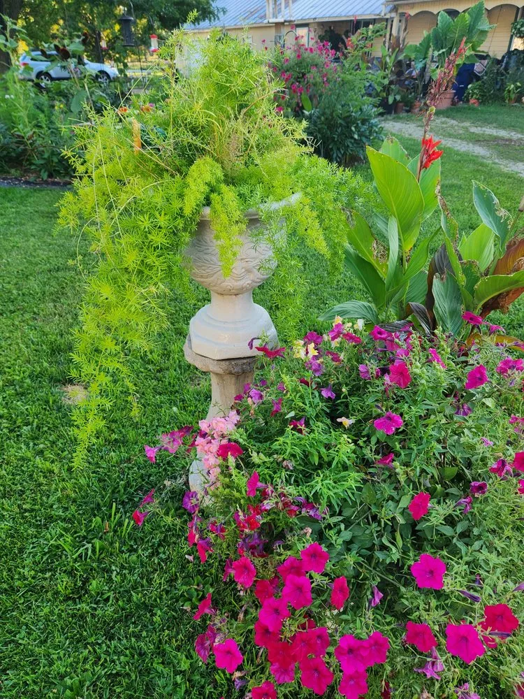 Trusted garden landscaping in Waupaca, WI by Waupaca Chain O Lakes Plant Garden Lawn Care