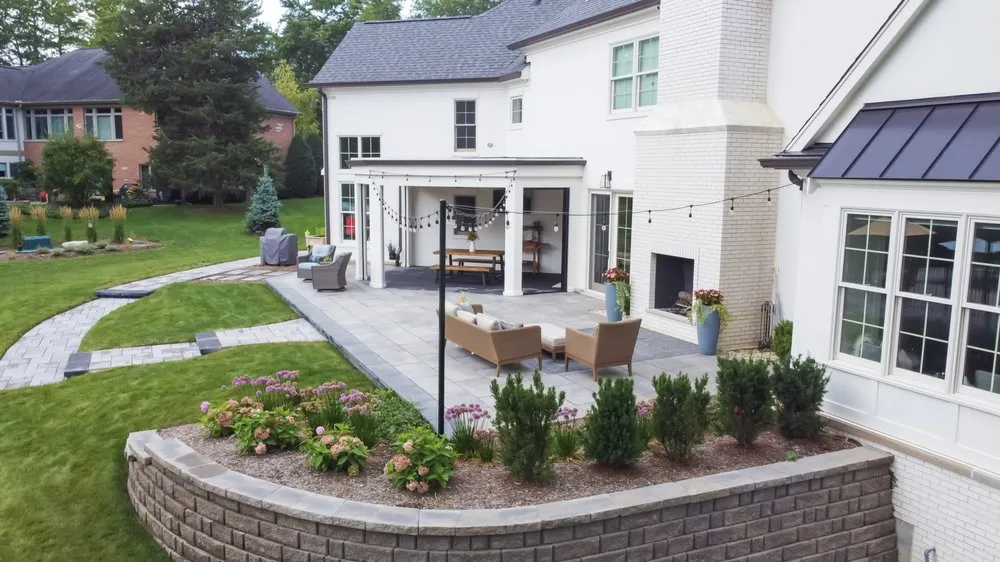 Professional yard maintenance in Mt. Prospect, IL by Wave Outdoors Landscape + Design