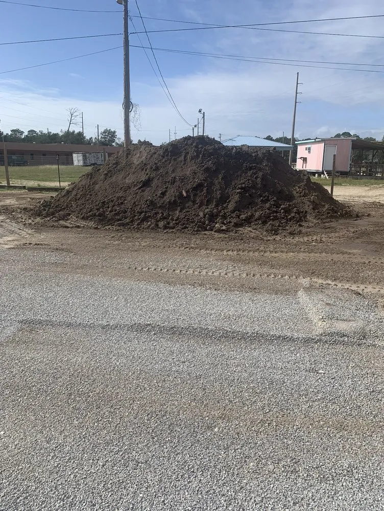 Reliable yard cleanup service near you across Waveland, MS - Waveland Landscape Supply