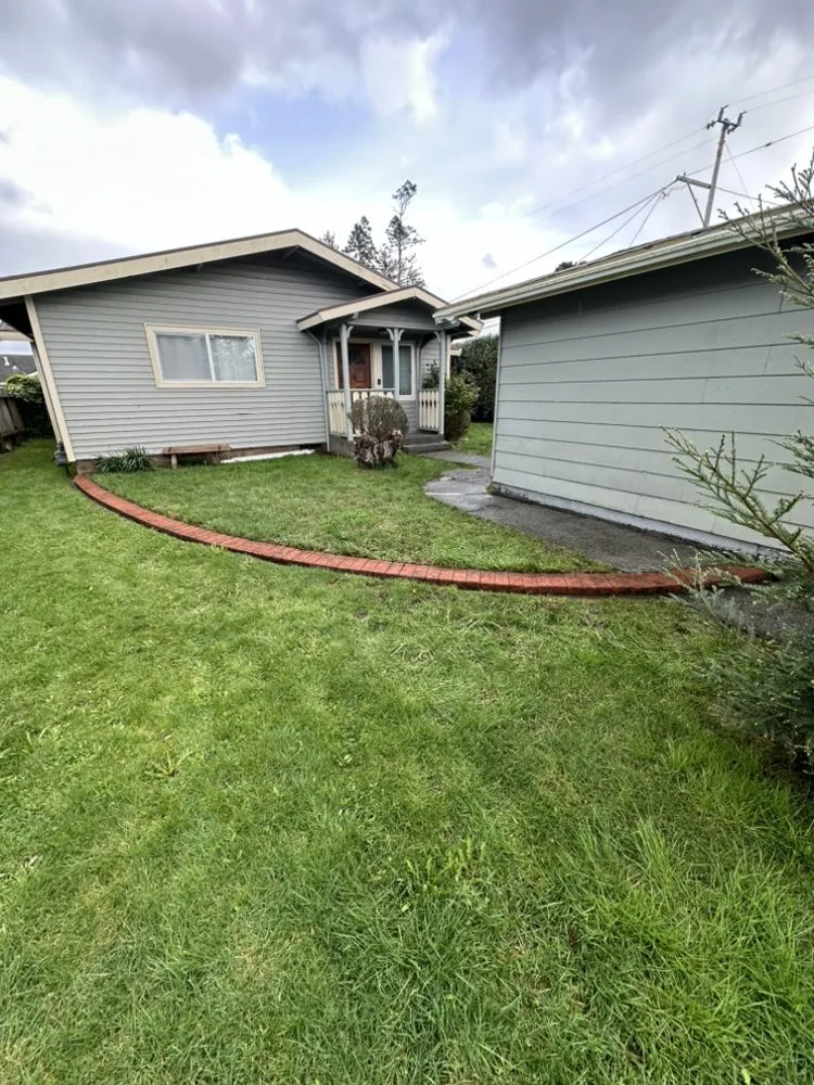 Professional residential landscaping in Fortuna, CA - Wavy Ivan