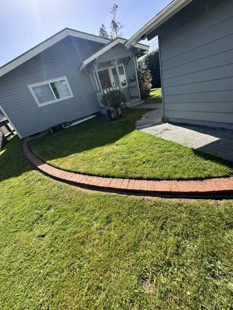 Custom landscape installation in Fortuna, CA by Wavy Ivan