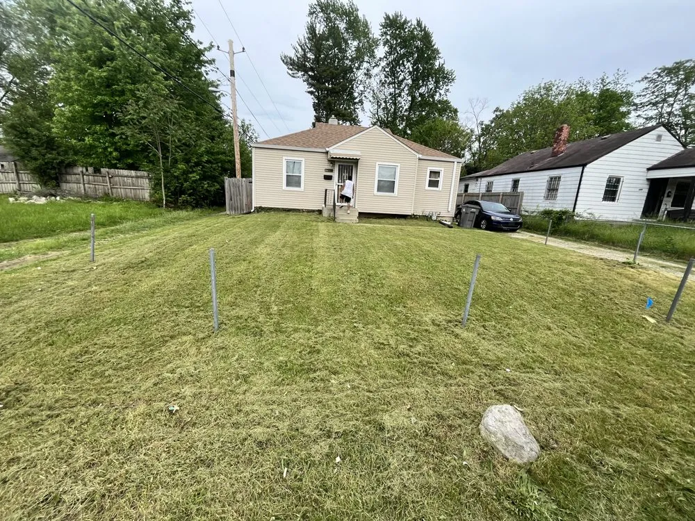 Custom lawn care service for homes in Indianapolis, IN by Wavy Lawn Service