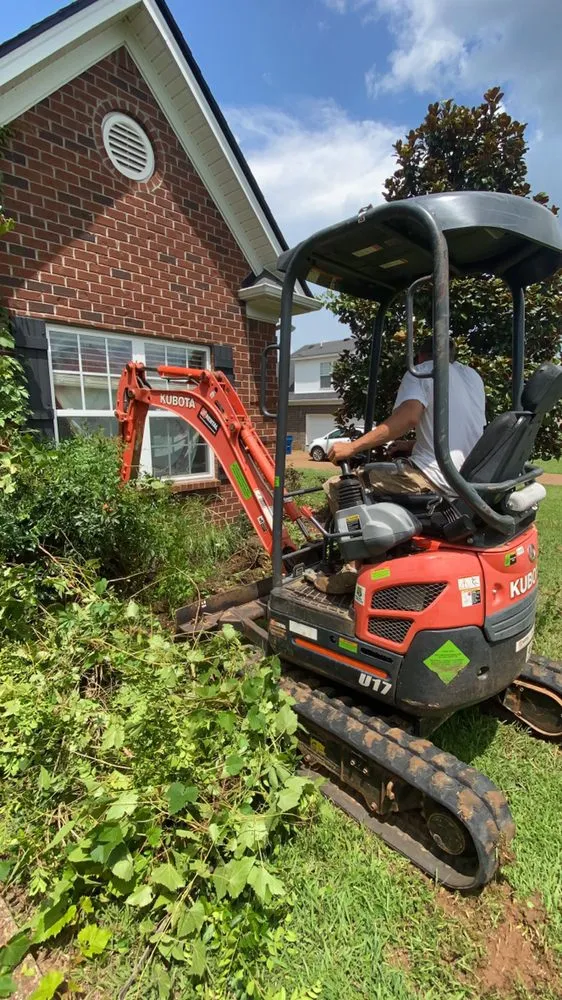 Local landscape design experts serving Lascassas, TN - Wayman's Lawn Care Services