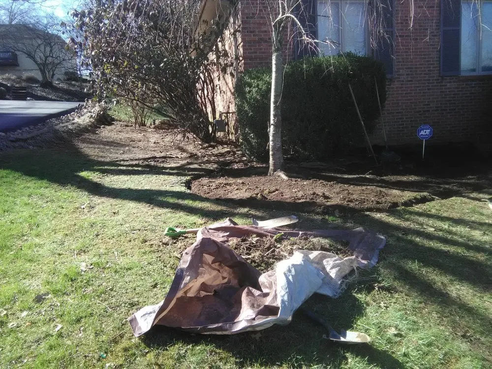 Top-rated lawn mowing service with custom design in Louisville, KY by waynes custom landscapping