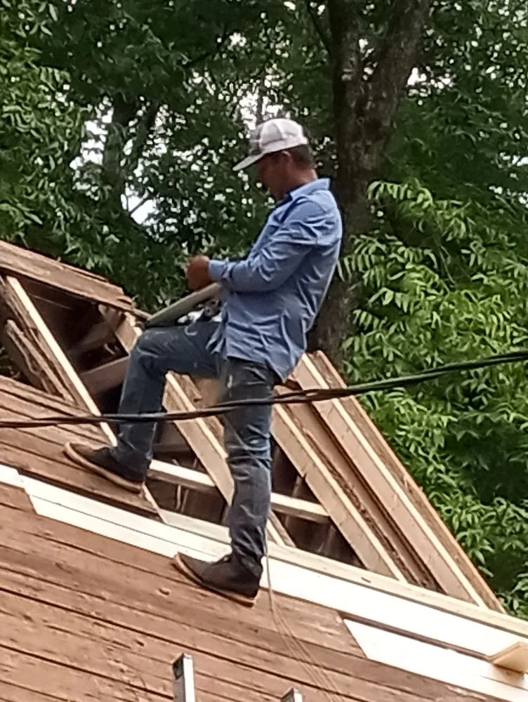 Reliable garden landscaping in Corinth, MS - Wayne's Handy Man Service and Pressure Washing