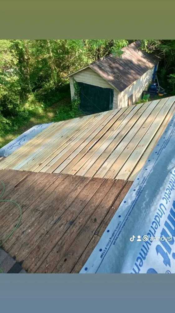 Professional lawn care service experts serving Corinth, MS - Wayne's Handy Man Service and Pressure Washing