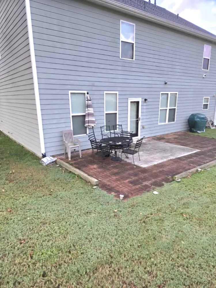 Custom yard maintenance in Loganville, GA by Wayne's Way Pro Wash