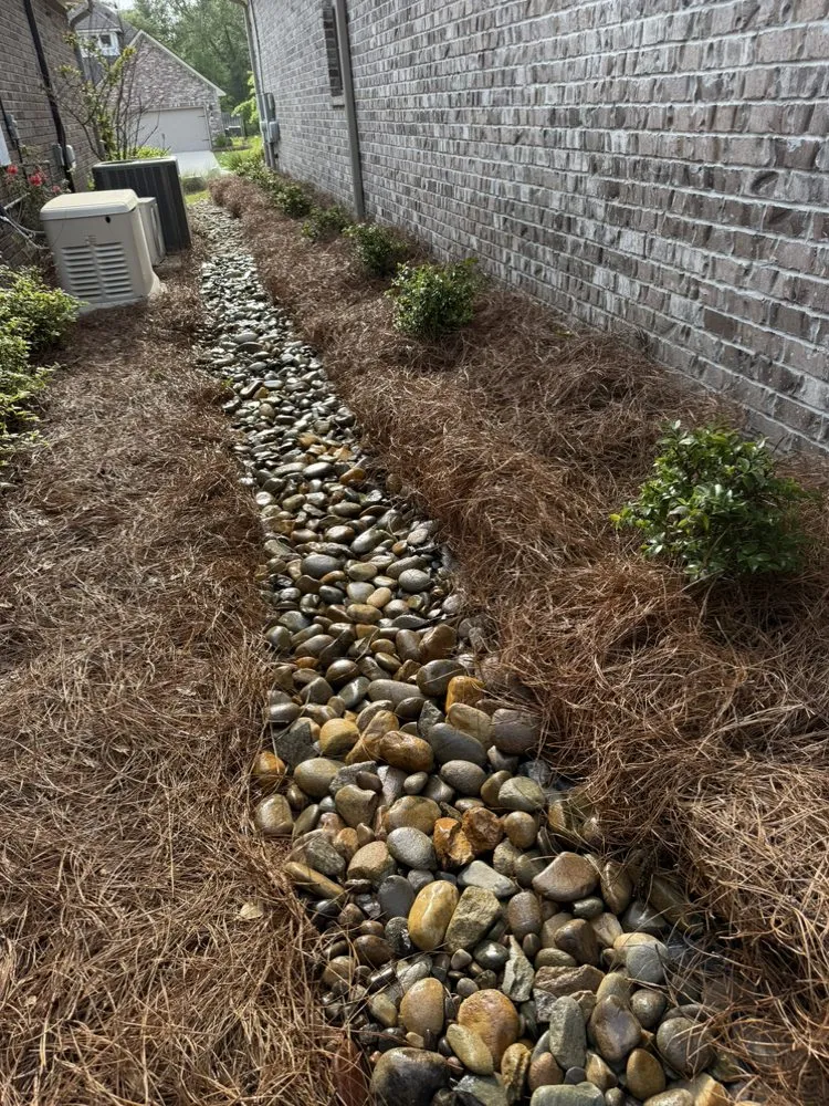 Local outdoor landscaping in Fairhope, AL by WayScapes
