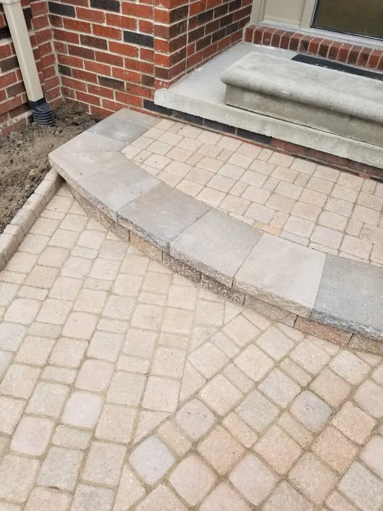 Custom outdoor landscaping experts serving Pontiac, MI - WB Maintenance