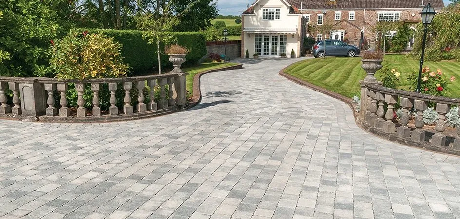 Professional yard cleanup service for outdoor upgrades across Pontiac, MI - WB Maintenance