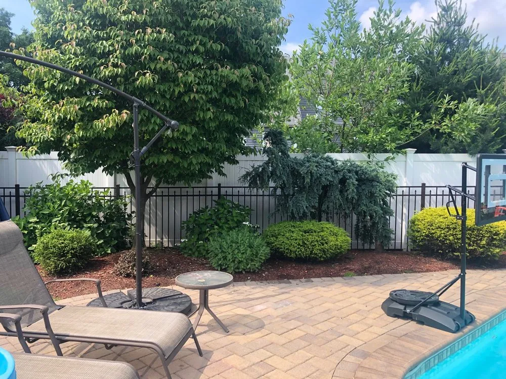 Reliable yard maintenance with custom design in Carlstadt, NJ by WD Lawn Service