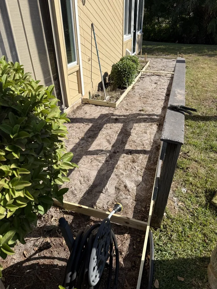 Reliable landscape installation for year-round maintenance in Daytona Beach, FL by WD Warren