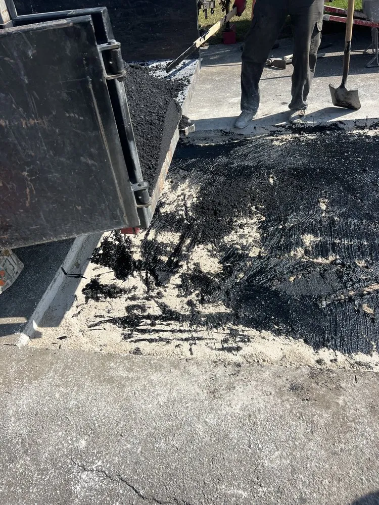 Affordable yard maintenance in Daytona Beach, FL by WD Warren