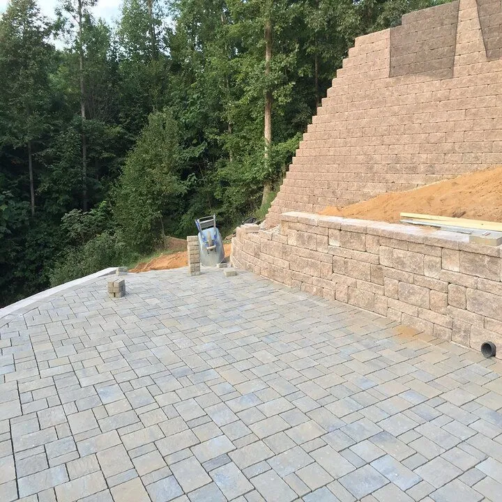 Top-rated residential landscaping in Rocky Mount, VA by WDR Hardscapes & Land Designs