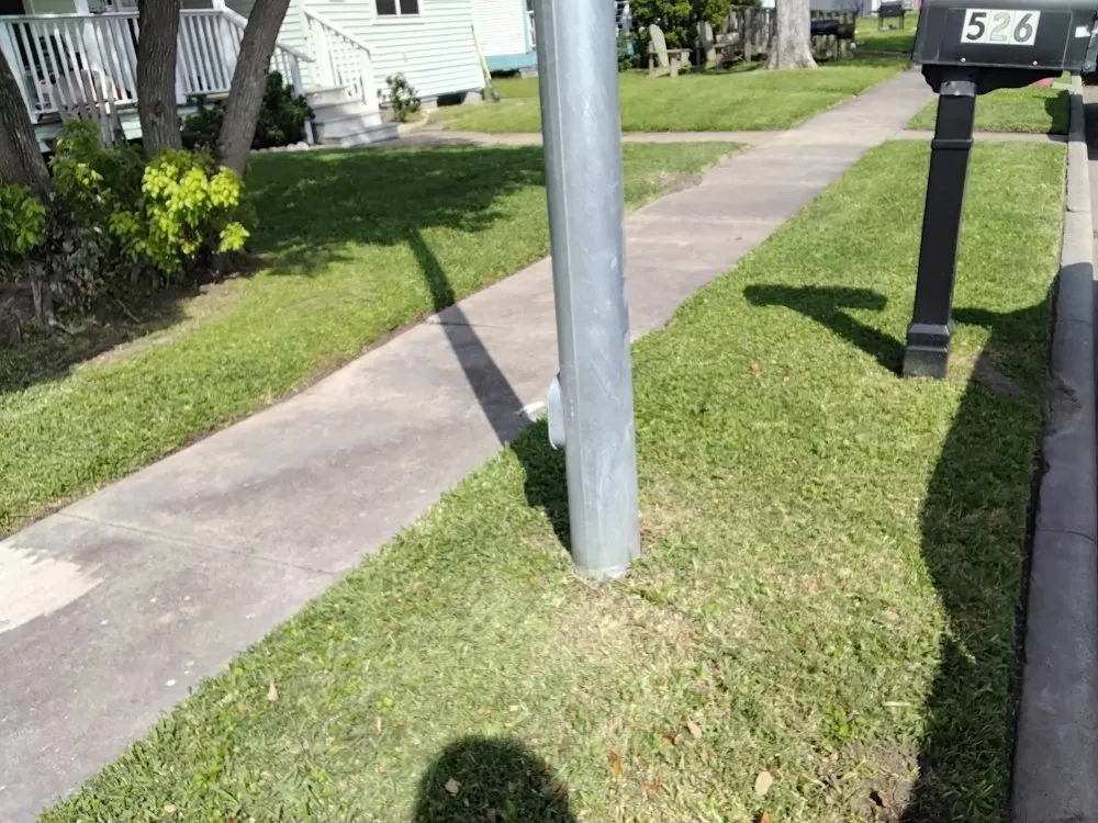 Local lawn care service in Freeport, TX - We Are Pooh