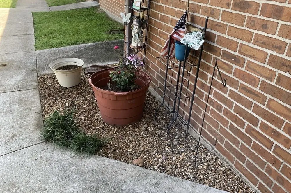 Trusted yard cleanup service near you across Baton Rouge, LA - We Come 2 U Landscape Care