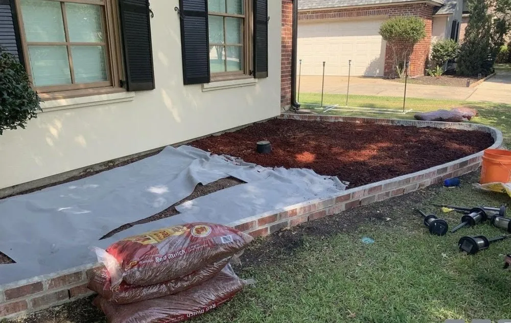 Professional yard cleanup service for year-round maintenance across Baton Rouge, LA - We Come 2 U Landscape Care