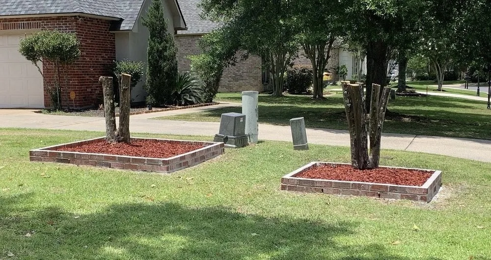 Expert landscape design in Baton Rouge, LA by We Come 2 U Landscape Care