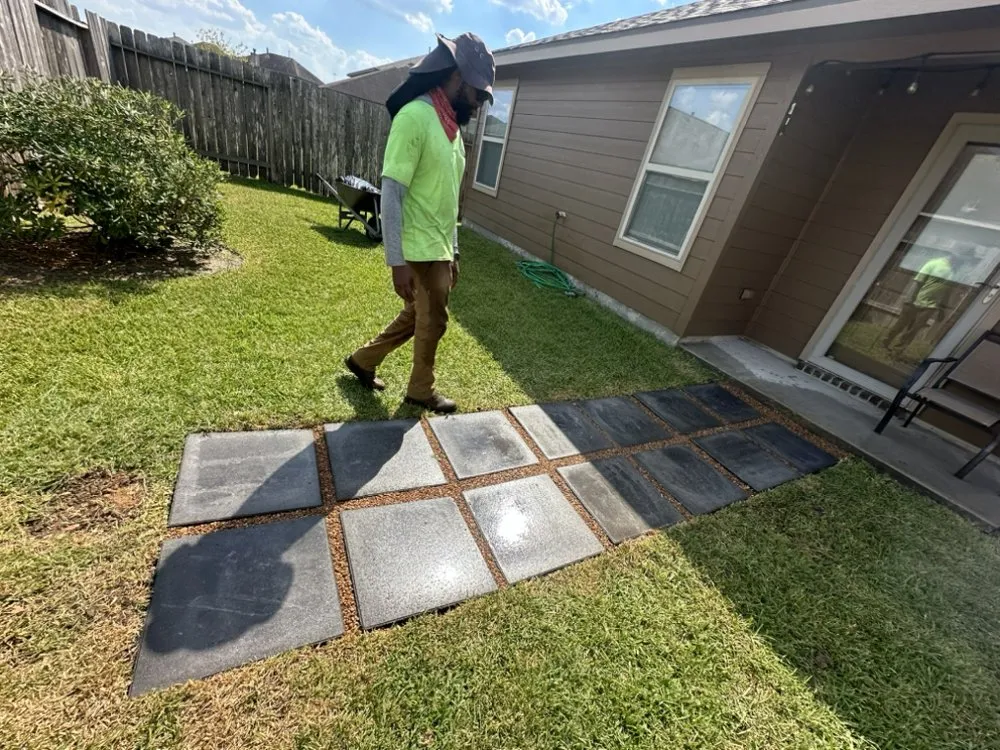 Professional lawn care service experts serving Houston, TX - We Cutt Dat Lawn Care Services