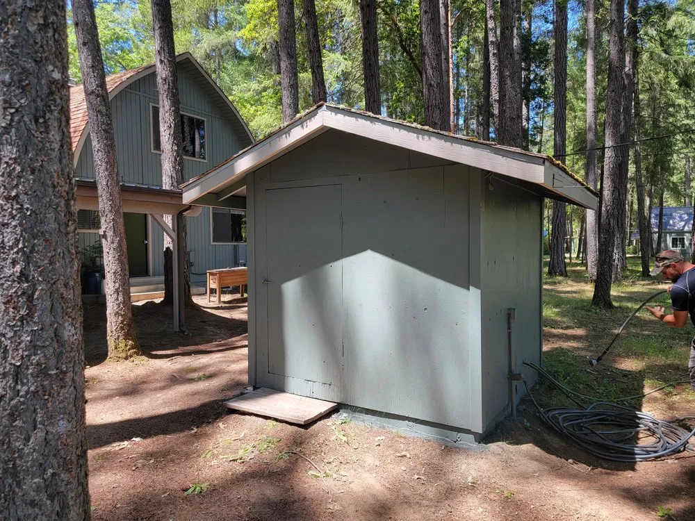 Local lawn mowing service in Grants Pass, OR by We Do Everything