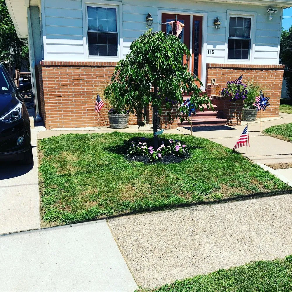 Professional yard cleanup service for beautiful yards across Turnersville, NJ - We Just Cut