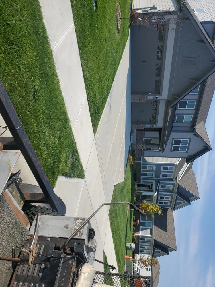 Local residential landscaping in Indianapolis, IN - We Mow Indy