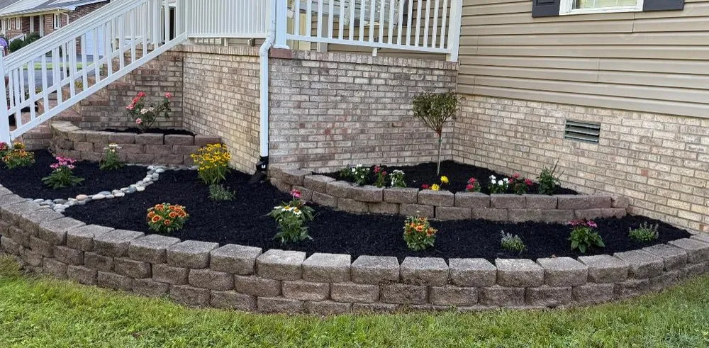 Custom landscape installation near you across Paducah, KY - We Mow