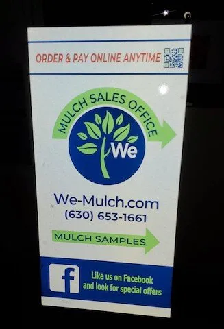 Custom outdoor landscaping in Wheaton, IL by We Mulch