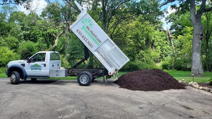 Top-rated lawn mowing service in Wheaton, IL by We Mulch