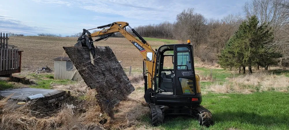 Local landscape installation in Barneveld, WI - WE Watson Services