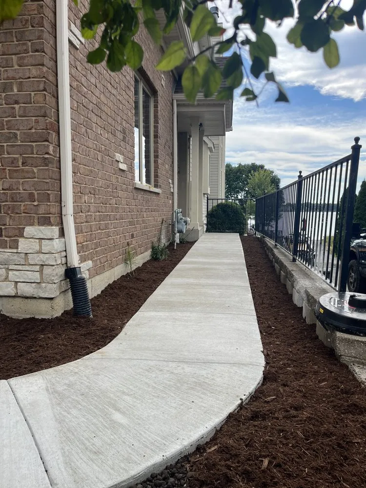 Expert residential landscaping in Wauconda, IL - Weadick Bros Landscape and Snow