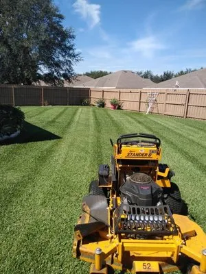 Webber Lawn Care Logo