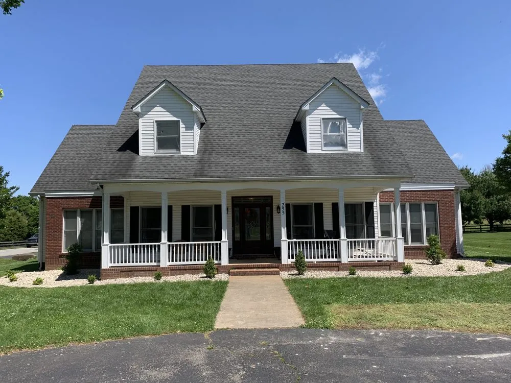 Professional yard cleanup service in Alvaton, KY by Webb’s Lawn & Landscape