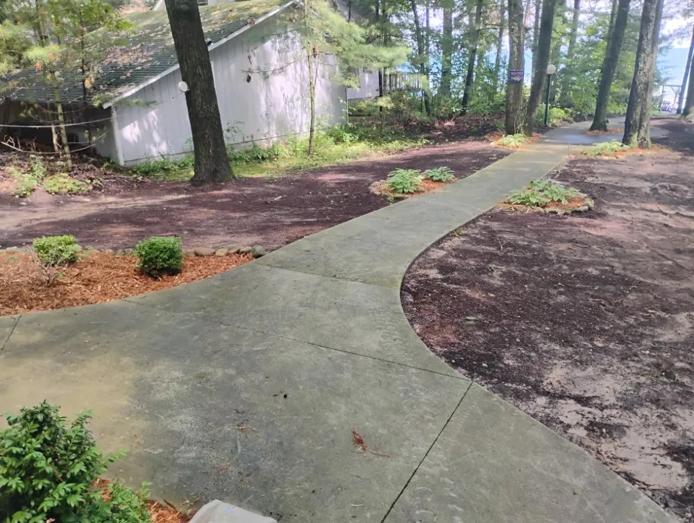 Trusted lawn mowing service in Saginaw, MI by Websters