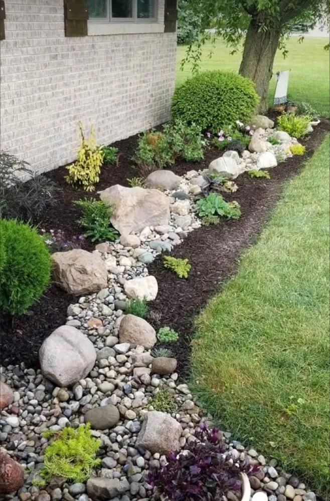 Affordable landscape design experts serving Hixson, TN - Weed Man