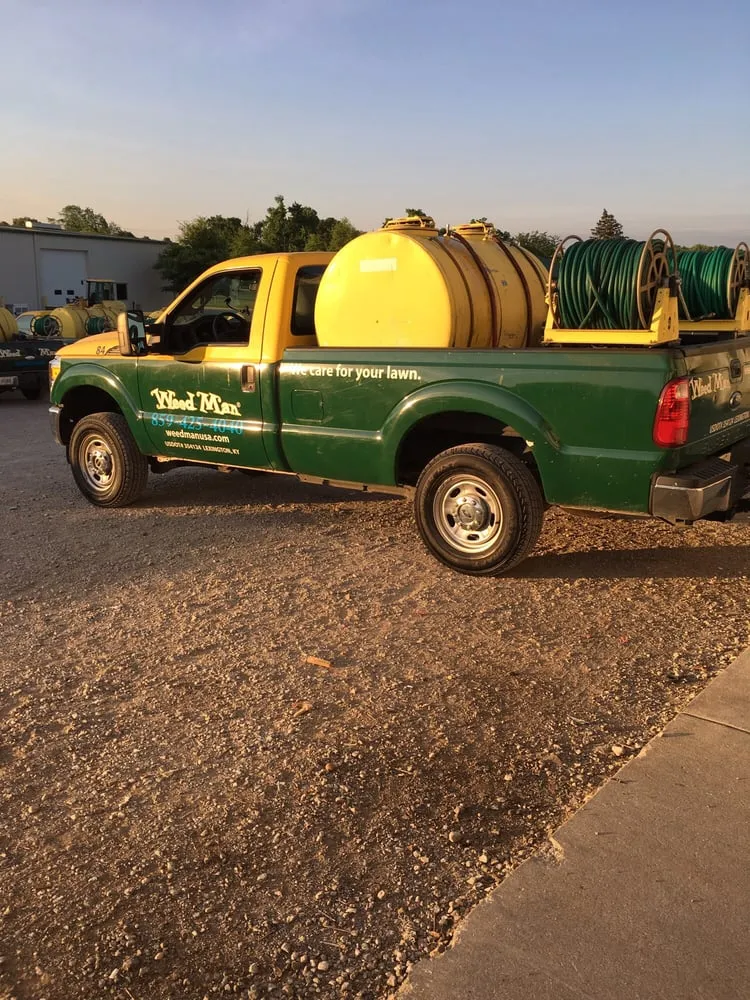 Top-rated residential landscaping for year-round maintenance in Lexington, KY by Weed Man