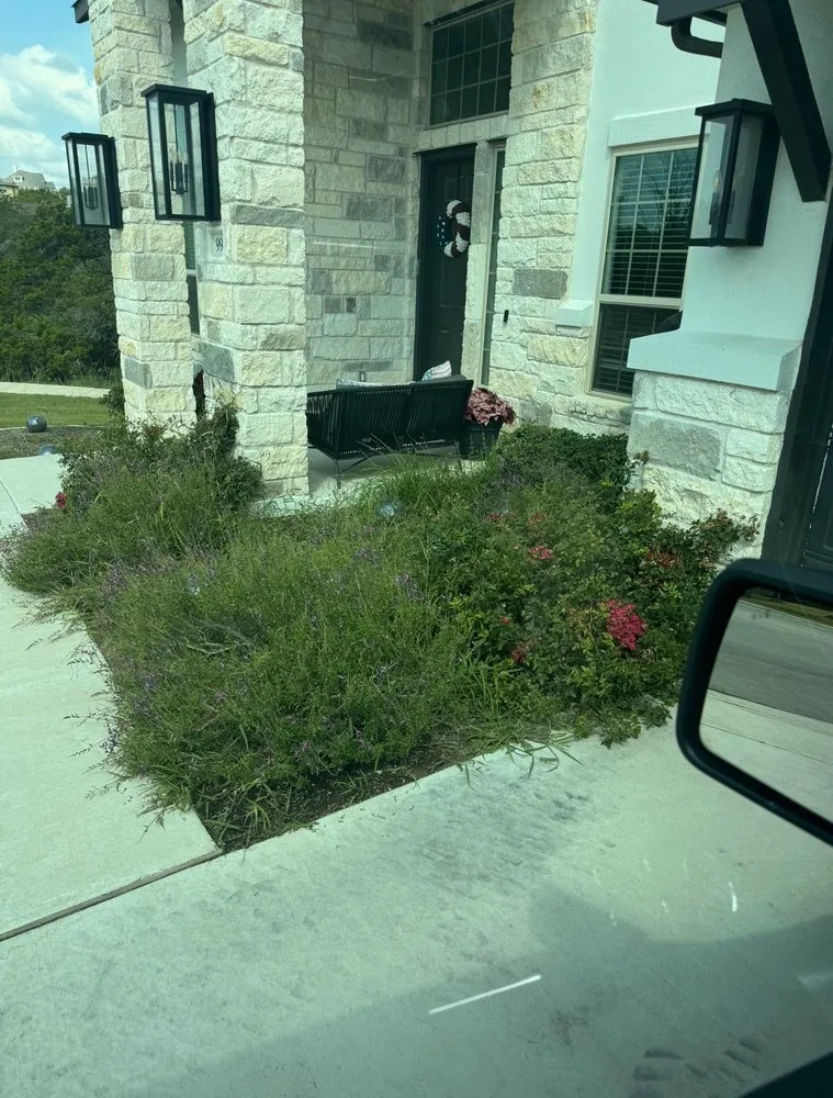 Affordable garden landscaping for residential properties in Manor, TX by Weed Man