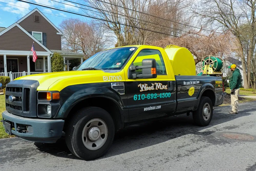 Professional residential landscaping for homes in Mechanicsburg, PA by Weed Man