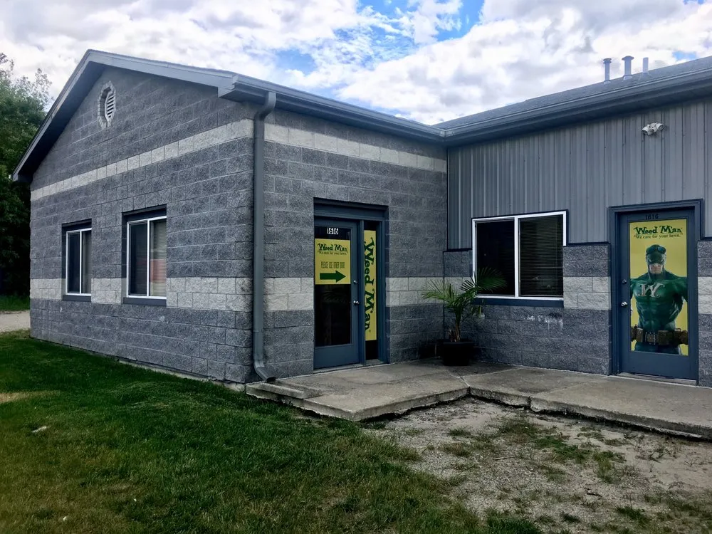 Trusted residential landscaping in Midland, MI - Weed Man