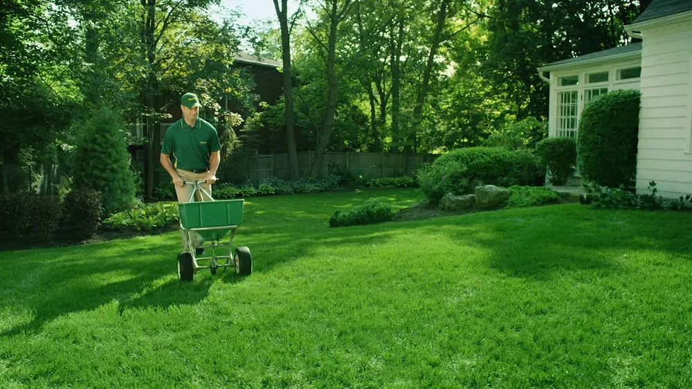 Trusted lawn mowing service in Newtown, PA - Weed Man