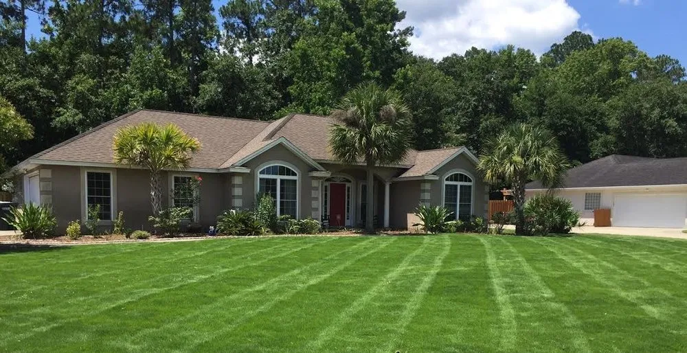 Custom landscaping services in Richmond Hill, GA by Weed Man