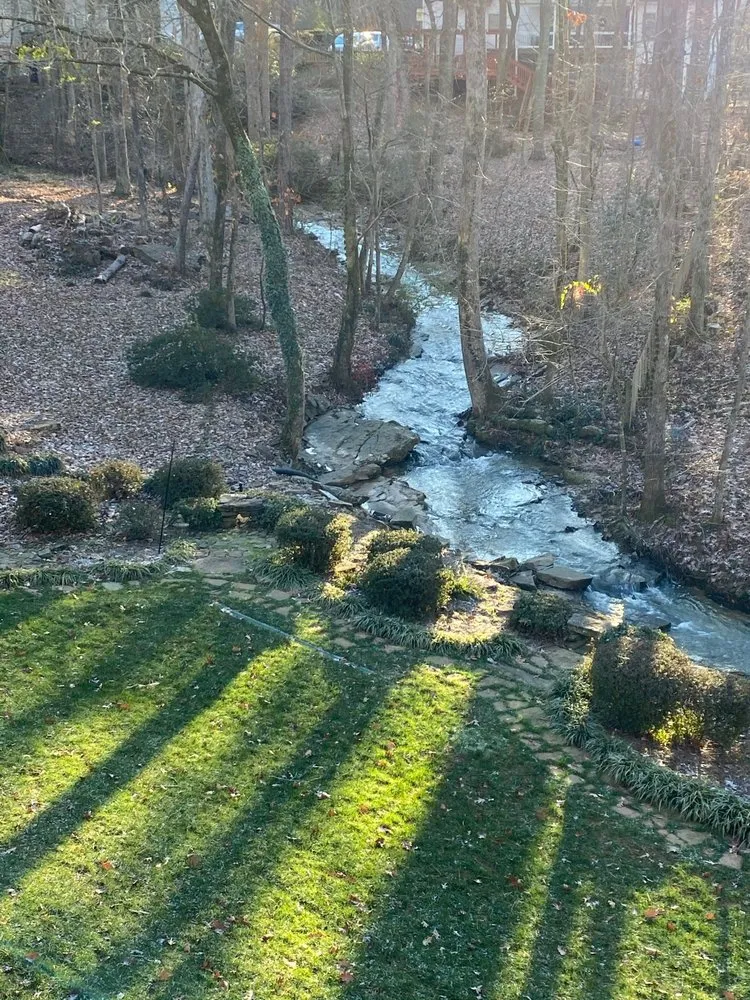 Custom garden landscaping experts serving Suwanee, GA - Weed Man